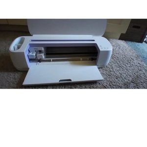 Cricut maker